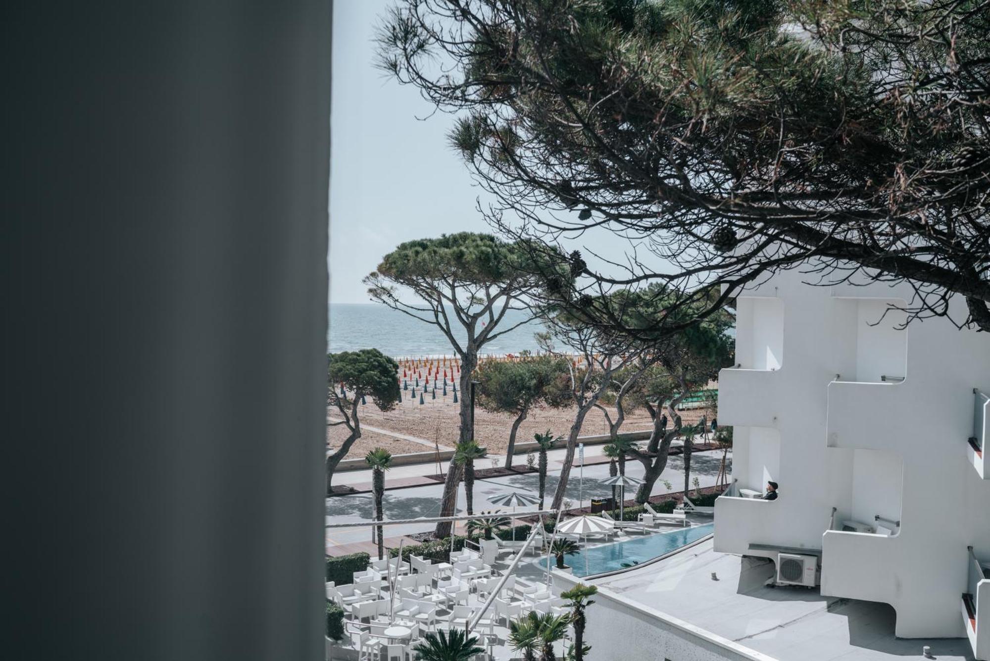 Hotel Luna Centrale Линьяно-Саббьядоро Экстерьер фото